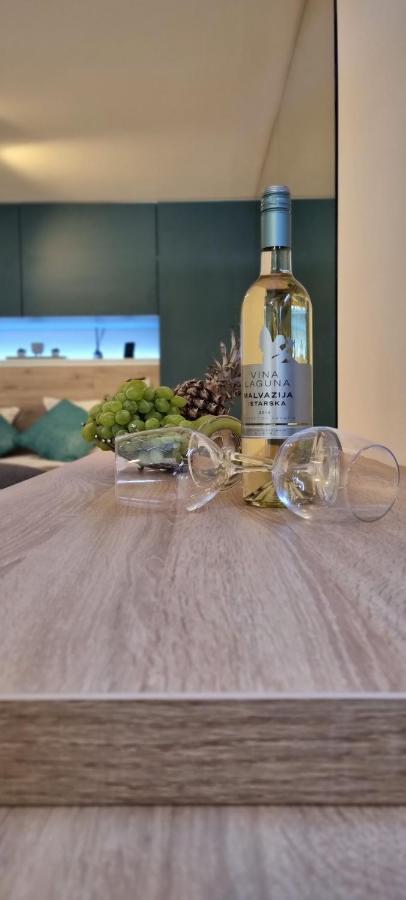 Studio Ayla Apartment Ровин Екстериор снимка