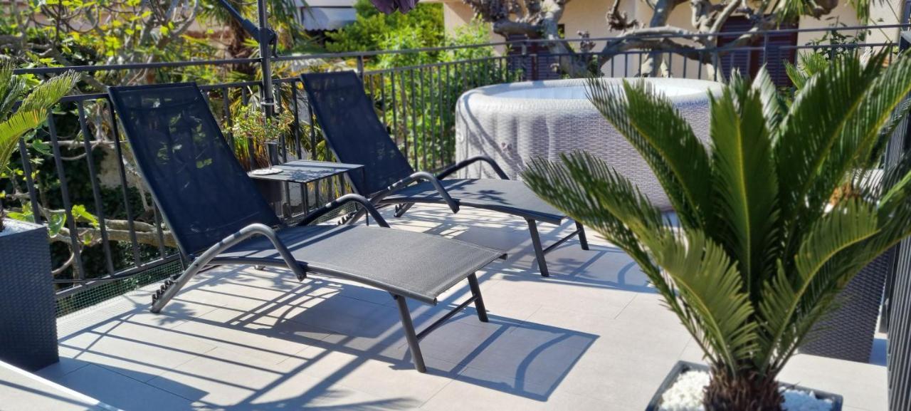 Studio Ayla Apartment Ровин Екстериор снимка