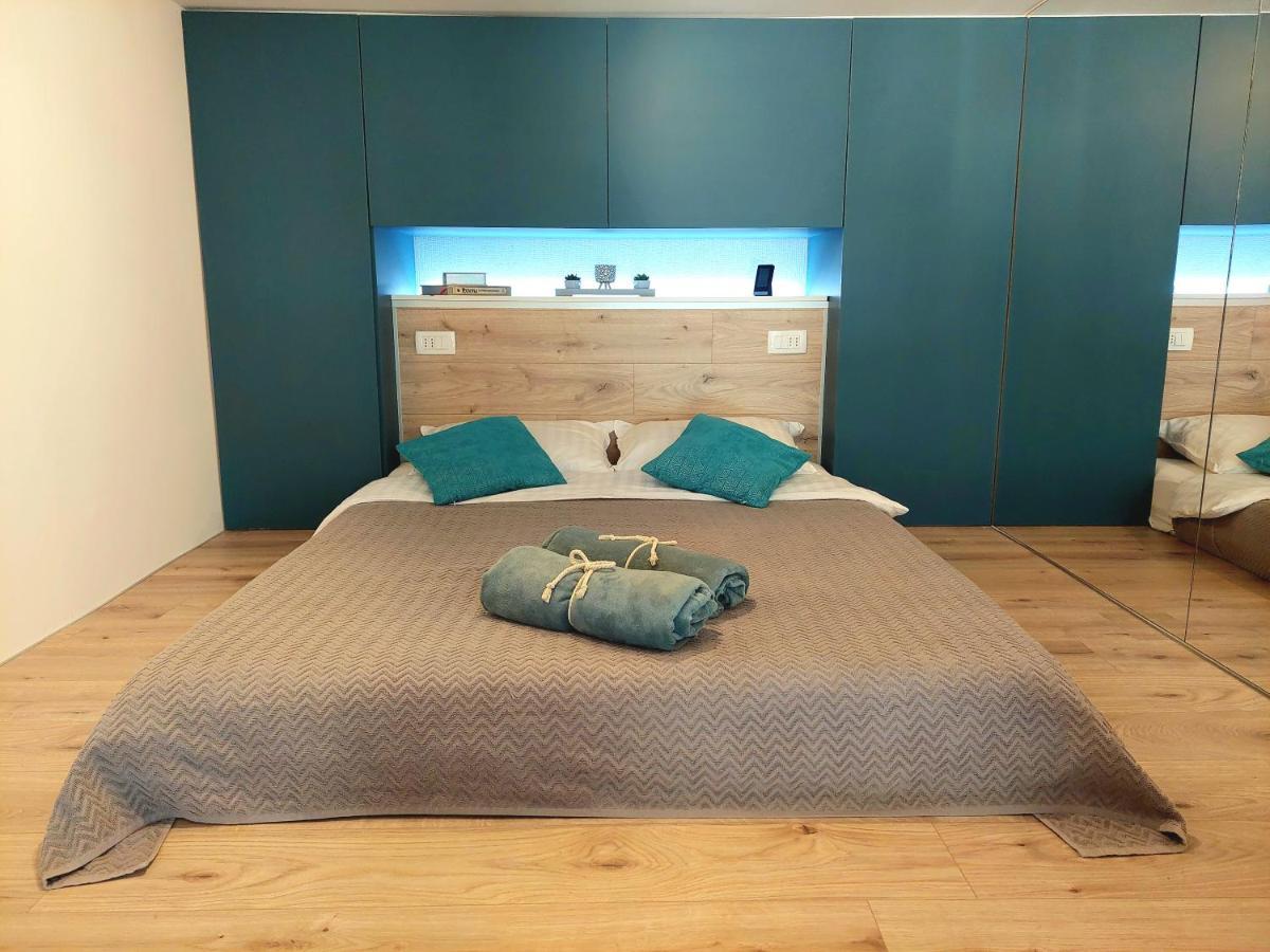 Studio Ayla Apartment Ровин Екстериор снимка